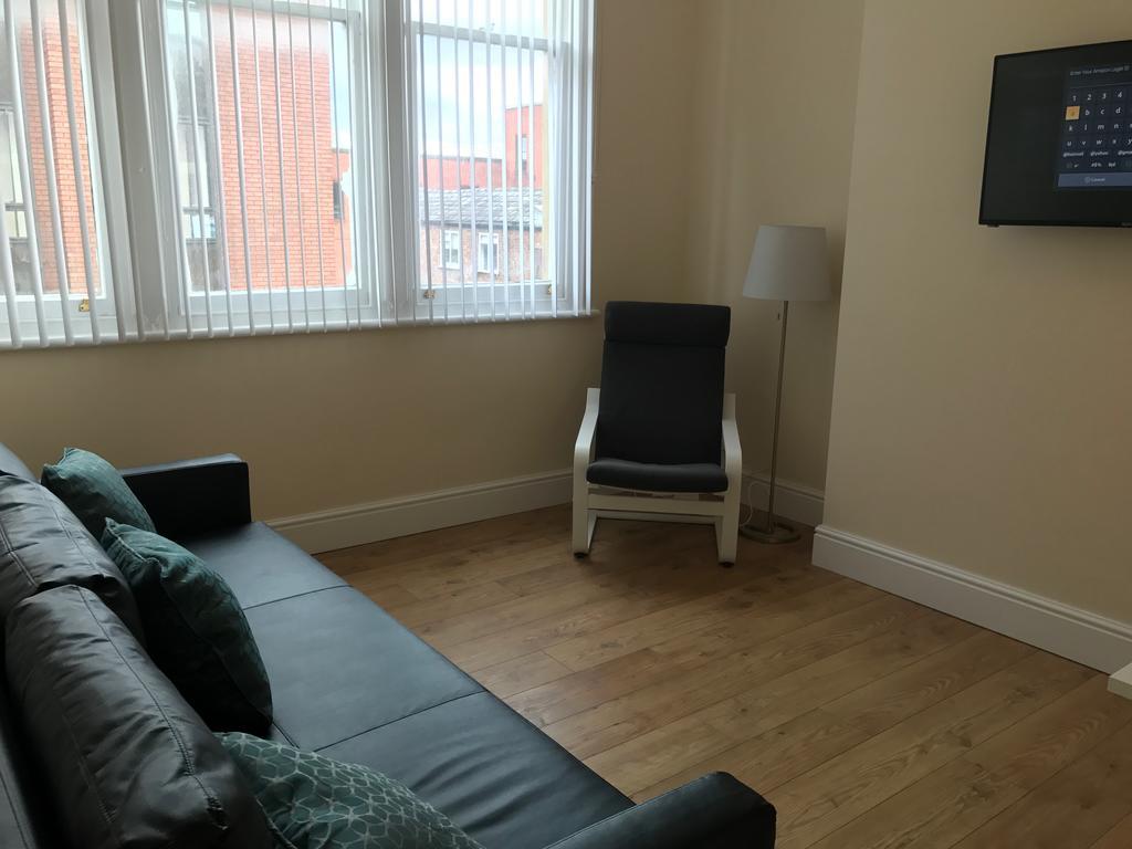 The Salford Apartment สต็อกพอร์ต ภายนอก รูปภาพ