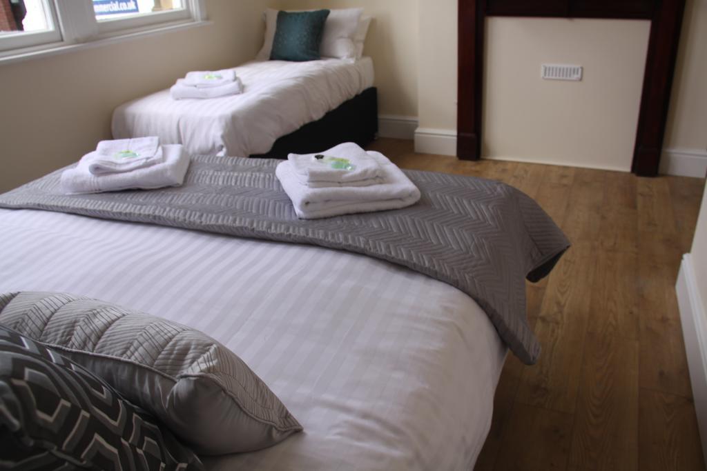 The Salford Apartment สต็อกพอร์ต ภายนอก รูปภาพ